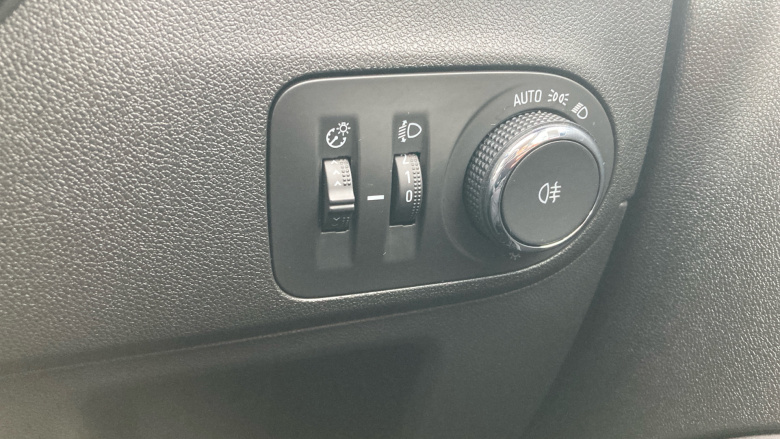 Vauxhall Crossland 1.2 Turbo Design 5dr Petrol Hatchback